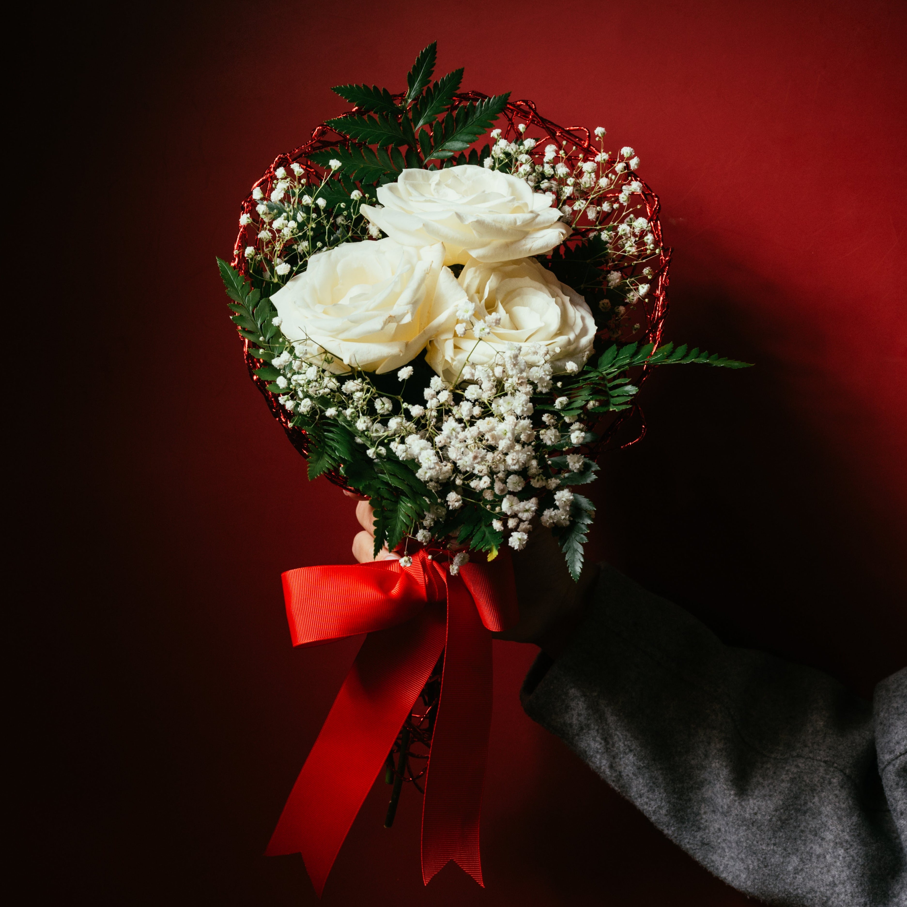 3 Roses, Gypsophila