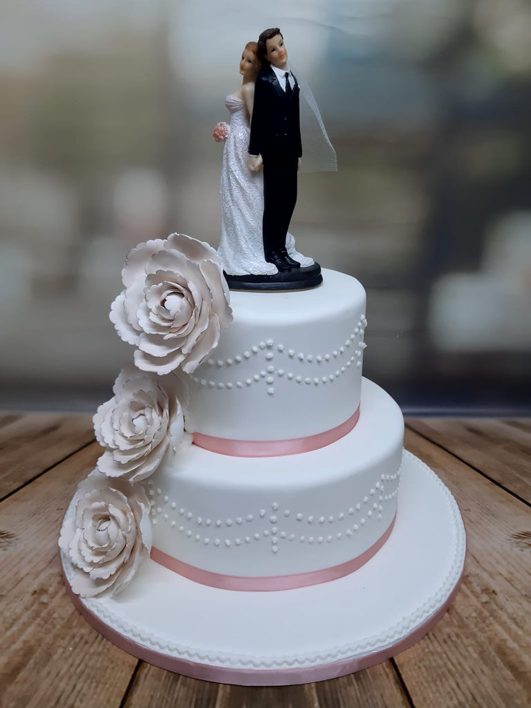 Heavenly Divine Cakes - Wedding Cake - Rolla, MO - WeddingWire