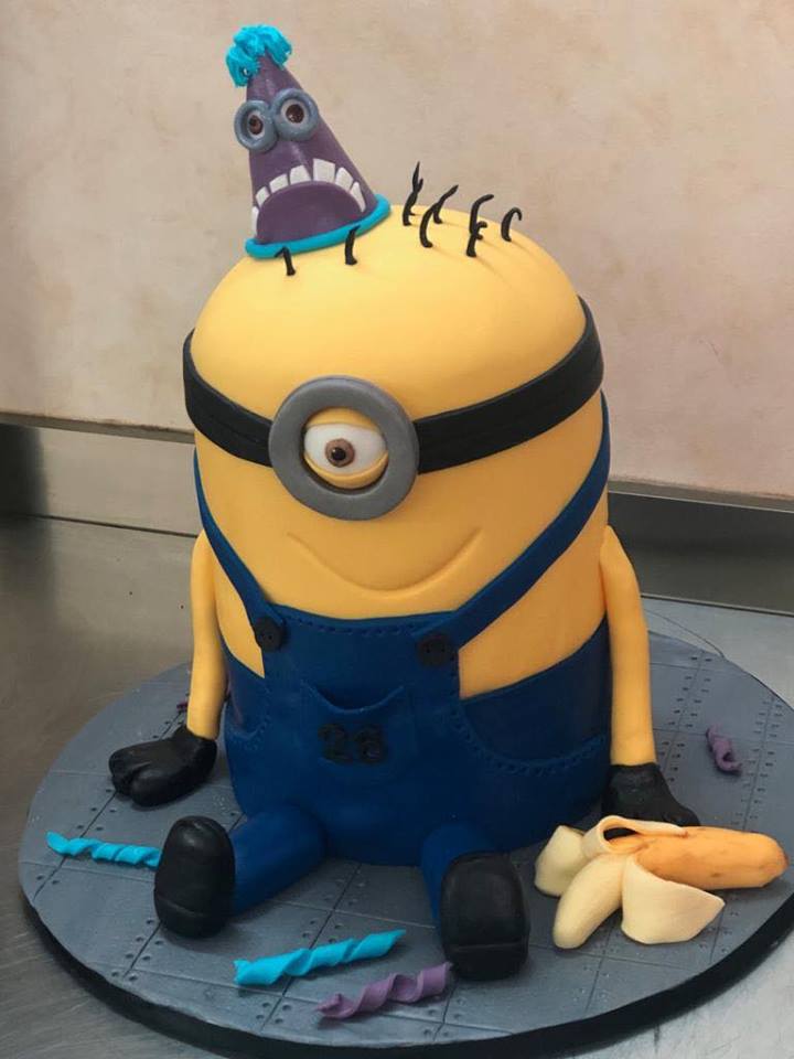 Minion Cake