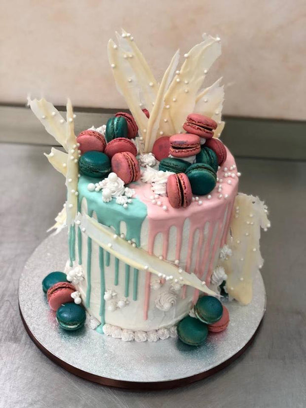 Gender Revealing Party Cake